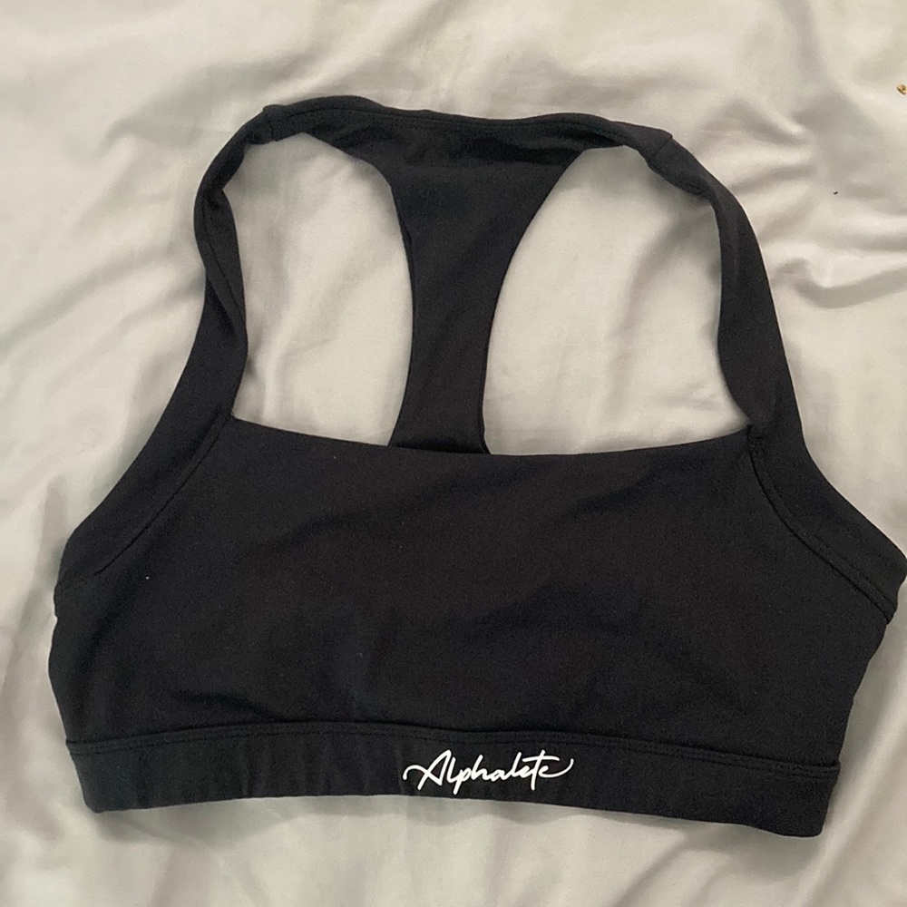 Alphalete sports bra